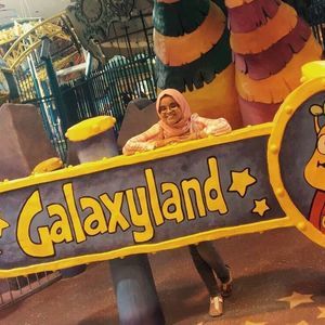 Meet your Posher, Khadija